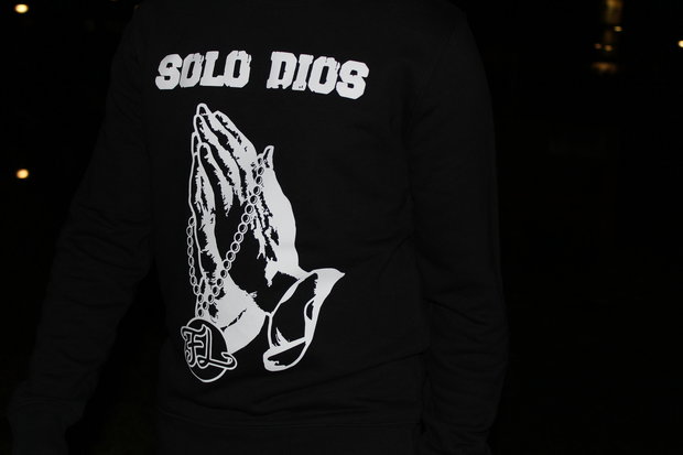 Solo Dios sweater black